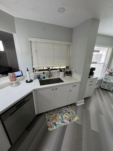 9267 W Sunrise Boulevard, Plantation, FL 33322