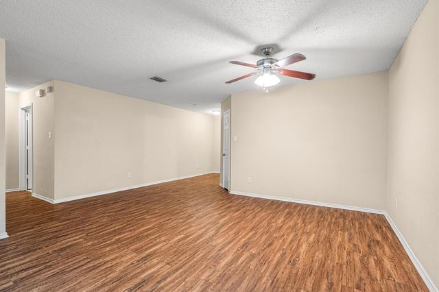 3516 Clydesdale Drive, Denton, TX 76210