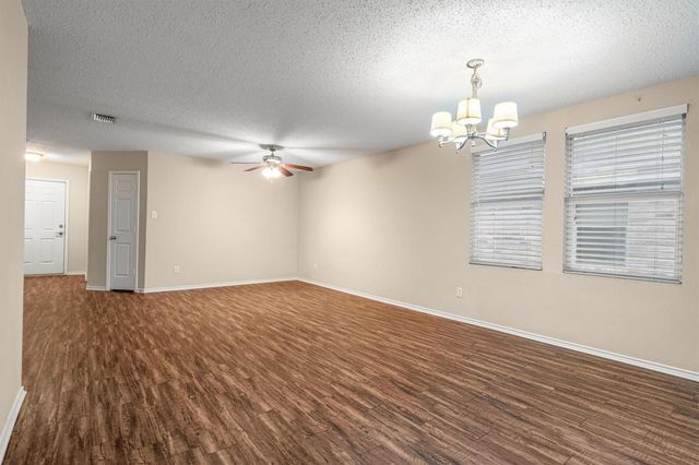 3516 Clydesdale Drive, Denton, TX 76210