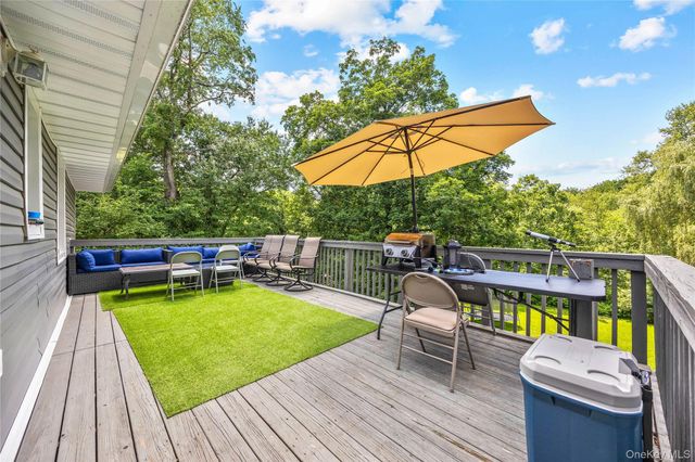 2669 Springhurst Street, Yorktown Heights, NY 10598