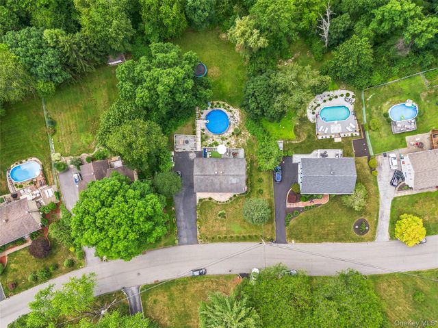 2669 Springhurst Street, Yorktown Heights, NY 10598