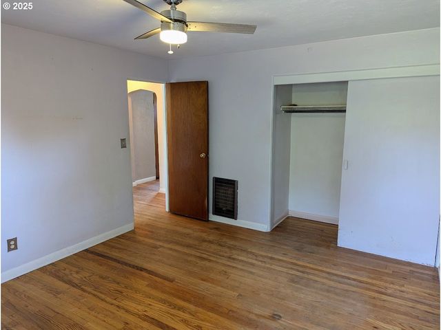 1891 LINNELL Ave, Roseburg, OR 97471