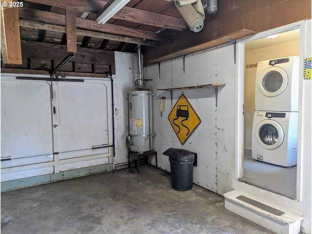 1891 LINNELL Ave, Roseburg, OR 97471