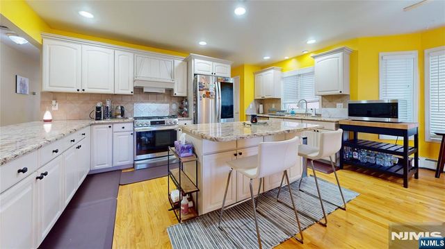 54 Henry Avenue 1, Palisades Park, NJ 07650