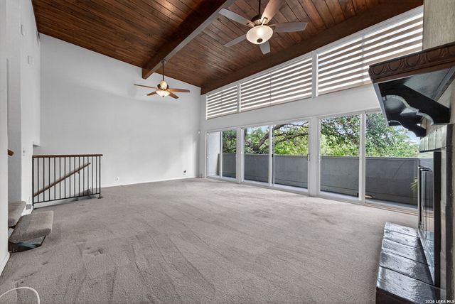 3102 Eisenhauer Rd Apt D28, San Antonio, TX 78209