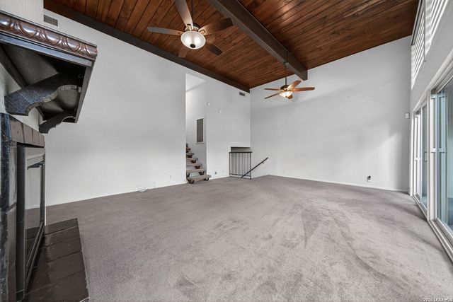3102 Eisenhauer Rd Apt D28, San Antonio, TX 78209