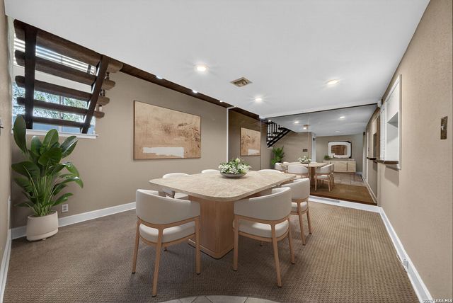 3102 Eisenhauer Rd Apt D28, San Antonio, TX 78209