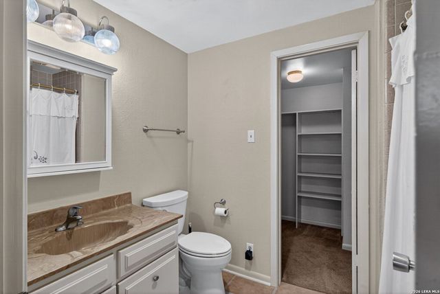 3102 Eisenhauer Rd Apt D28, San Antonio, TX 78209