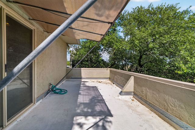 3102 Eisenhauer Rd Apt D28, San Antonio, TX 78209
