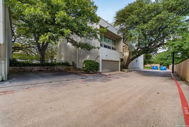 3102 Eisenhauer Rd Apt D28, San Antonio, TX 78209