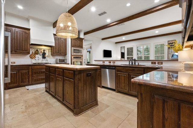 8924 Waterchase Circle, Fort Worth, TX 76120