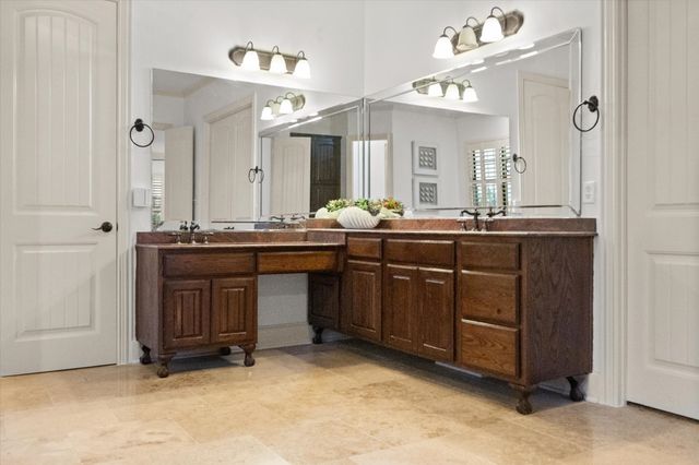 8924 Waterchase Circle, Fort Worth, TX 76120
