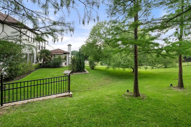 8924 Waterchase Circle, Fort Worth, TX 76120