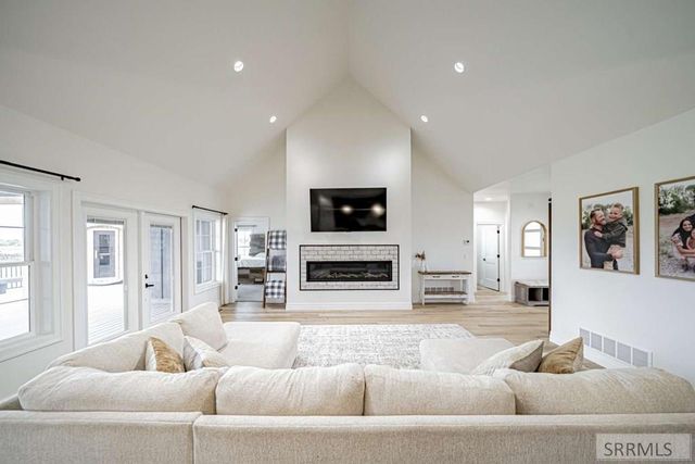 3181 Henry's Fork Way, Rexburg, ID 83440