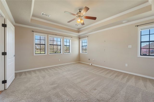 5729 Easterling Drive, Bryan, TX 77808