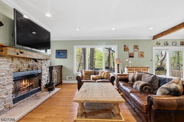 1 Glen Ter, Montville Twp., NJ 07045