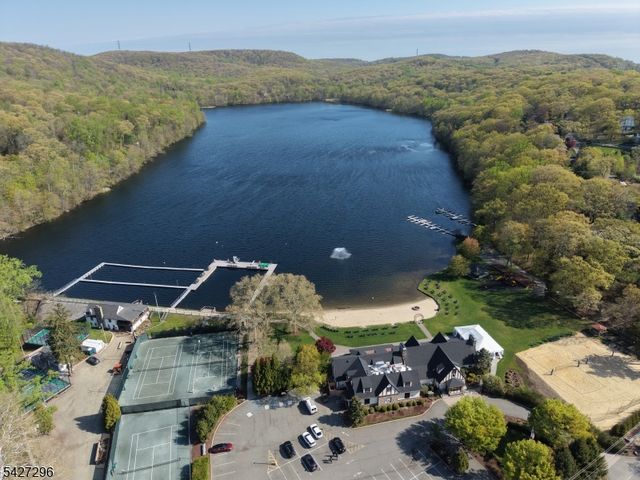 1 Glen Ter, Montville Twp., NJ 07045