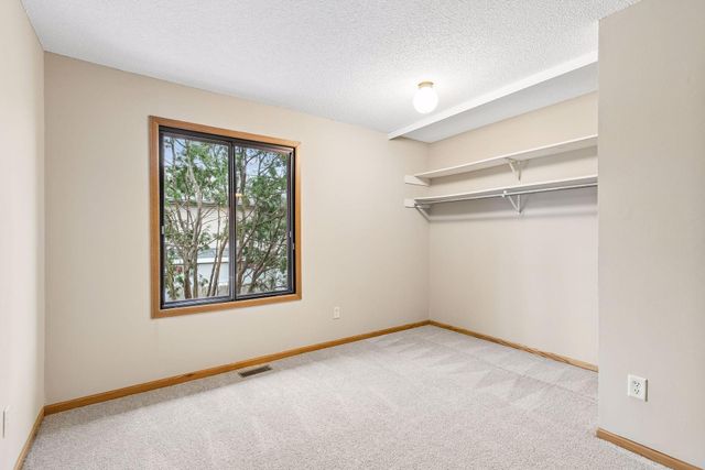 1318 Landmark Trail N, Hopkins, MN 55343