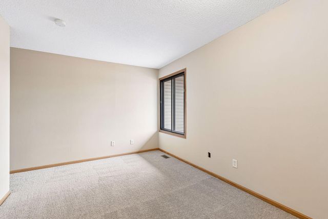 1318 Landmark Trail N, Hopkins, MN 55343