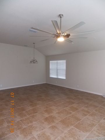 834 Madison Ave, New Braunfels, TX 78130