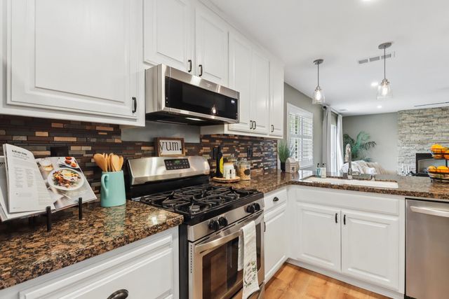 567 I St, Lincoln, CA 95648