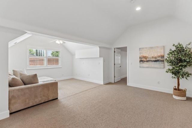 567 I St, Lincoln, CA 95648