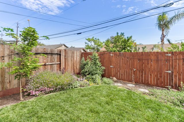 567 I St, Lincoln, CA 95648