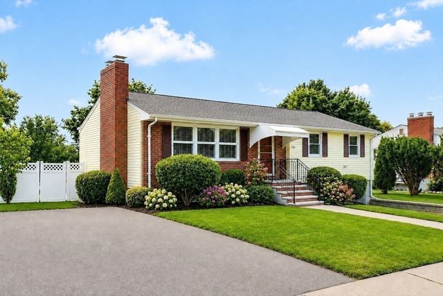 120 Kingston Road, Waltham, MA 02451