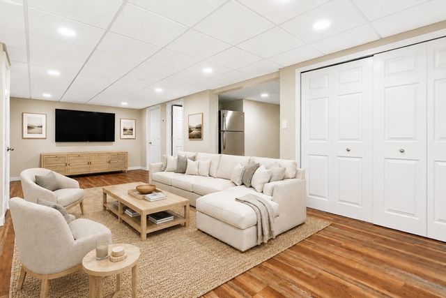 120 Kingston Road, Waltham, MA 02451