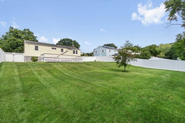 120 Kingston Road, Waltham, MA 02451