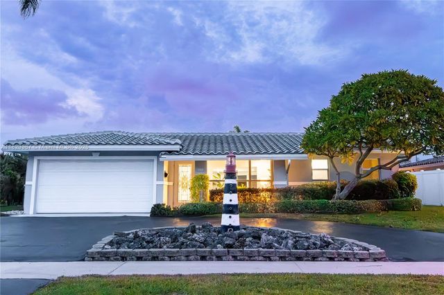 321 SE 4th St, Pompano Beach, FL 33060
