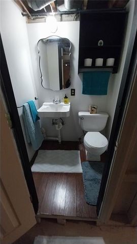 1911 NE 55TH Street, Kansas City, MO 64118