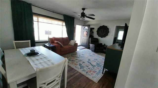 1911 NE 55TH Street, Kansas City, MO 64118