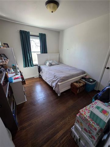 1911 NE 55TH Street, Kansas City, MO 64118