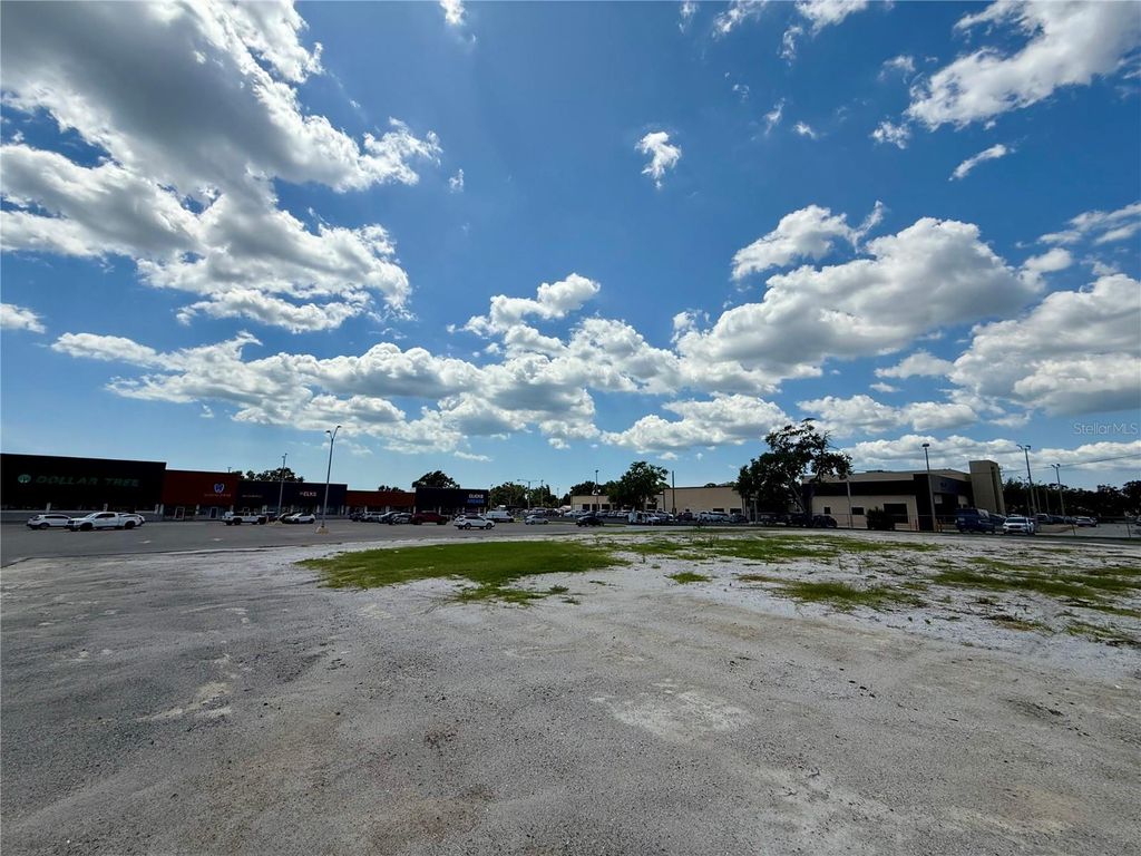 6812 14TH STREET W, BRADENTON, FL 34207 — photo 3