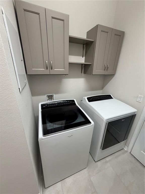 Image 16 of property listing at 13183 WOODFORD STREET, Orlando, FL 32832