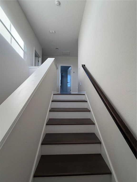 Image 18 of property listing at 13183 WOODFORD STREET, Orlando, FL 32832