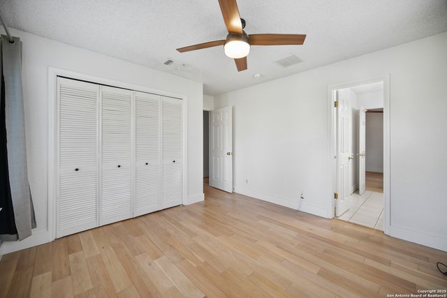 27010 TRILL HILL, San Antonio, TX 78260