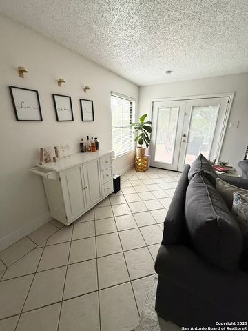 27010 TRILL HILL, San Antonio, TX 78260