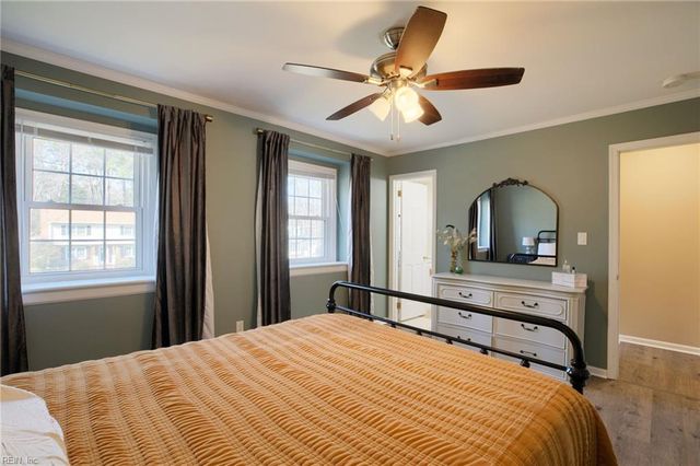 312 Sharon DR, Seaford, VA 23696