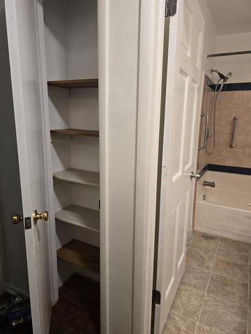 4617 Texas Trail, Madison, WI 53704