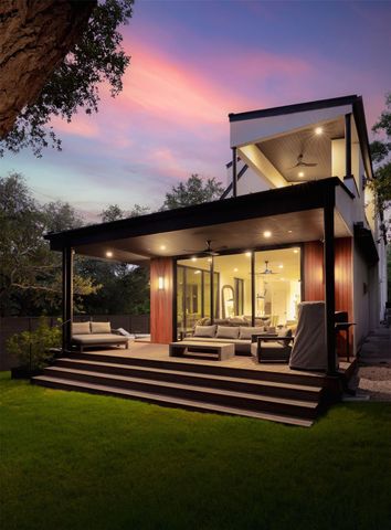 800 W James ST, Austin, TX 78704