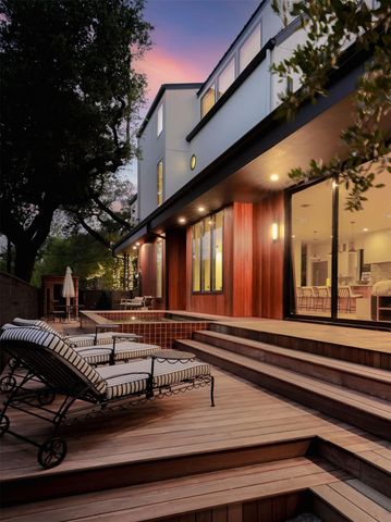 800 W James ST, Austin, TX 78704