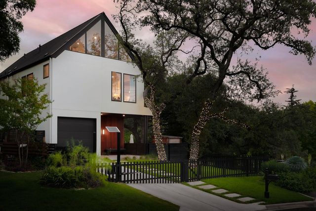 800 W James ST, Austin, TX 78704