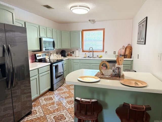 1005 W Taylor Street, Clarksville, AR 72830