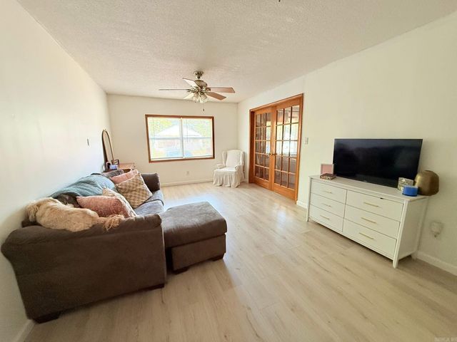 1005 W Taylor Street, Clarksville, AR 72830