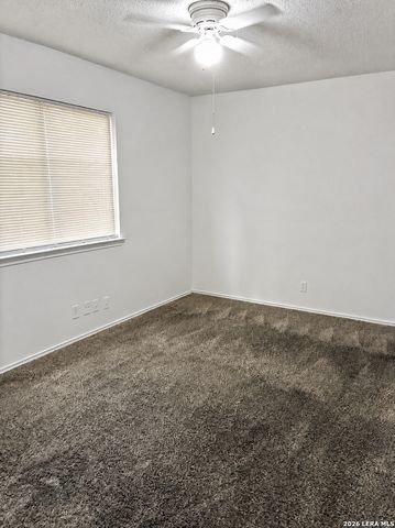 8922 EMERALD SPG, San Antonio, TX 78250