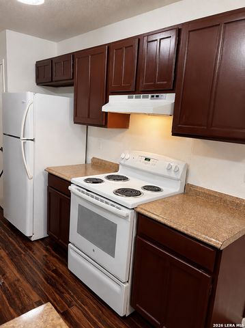 8922 EMERALD SPG, San Antonio, TX 78250