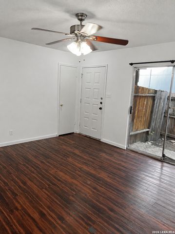 8922 EMERALD SPG, San Antonio, TX 78250