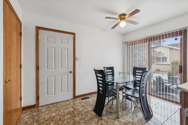 16113 Lake Villa Avenue, Tinley Park, IL 60477